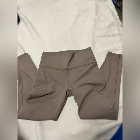 Small Fabletics leggings - Picture 3 of 4